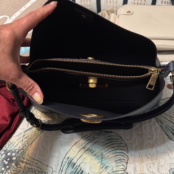 Elegant Navy Blue Leather Shoulder Bag - Picture 2 of 6